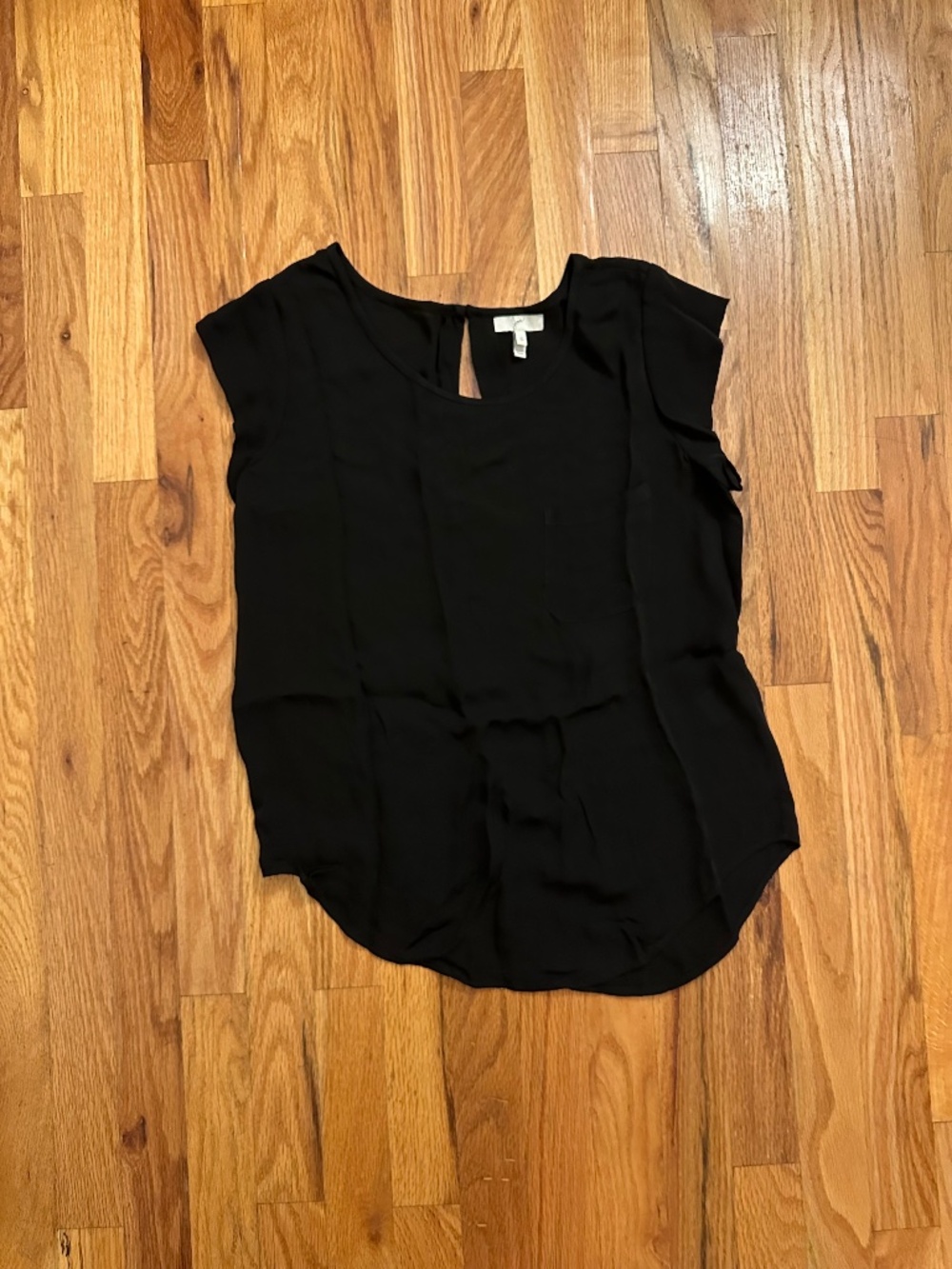 Joie Black 100% Silk Blouse Size Small Flutter Sleeve Pocket Top
